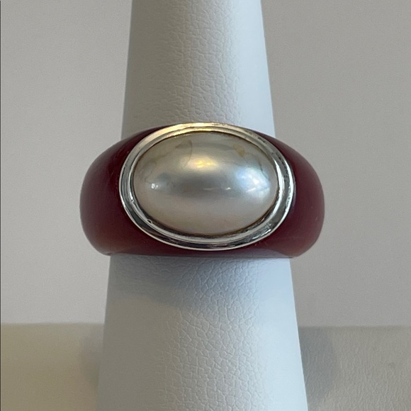 Genuine Red Jade Ring With Mabe Pearl In 925 Sterling Silver Bezel Setting - Picture 2 of 16